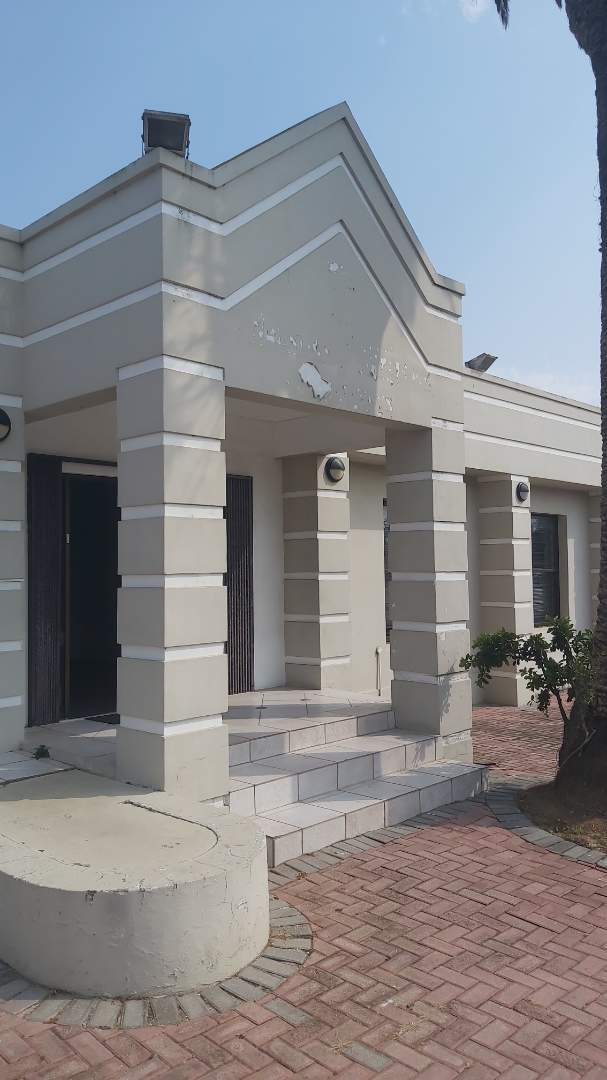 To Let commercial Property for Rent in Newton Park Eastern Cape